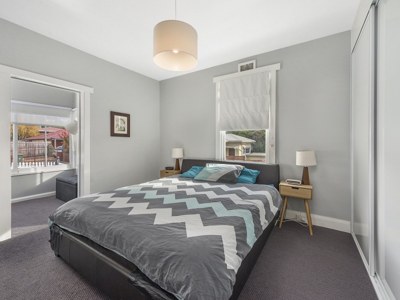 15 Cuthbert Avenue, Lenah Valley TAS 7008
