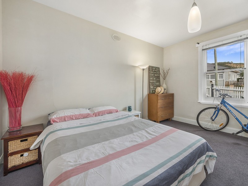 15 Cuthbert Avenue, Lenah Valley TAS 7008