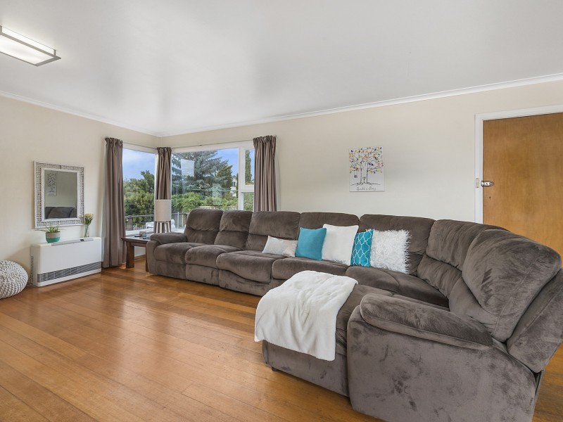 15 Cuthbert Avenue, Lenah Valley TAS 7008