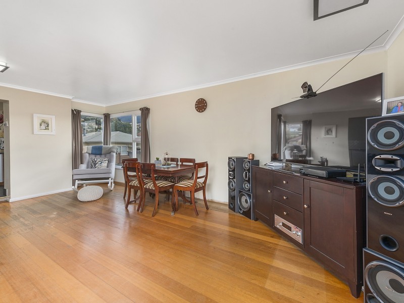 15 Cuthbert Avenue, Lenah Valley TAS 7008