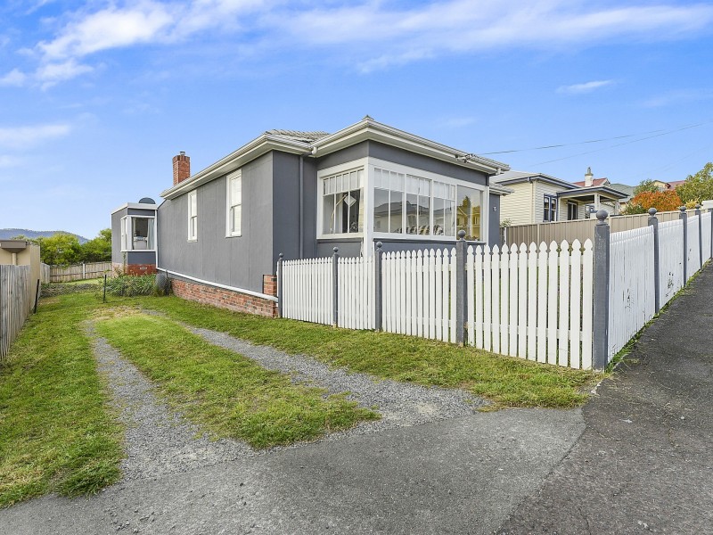 15 Cuthbert Avenue, Lenah Valley TAS 7008