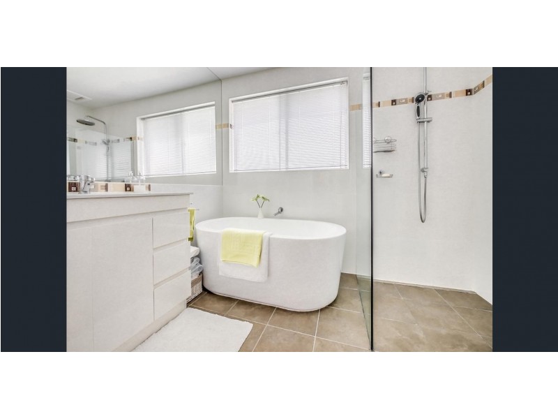 3 England Avenue, Montrose TAS 7010