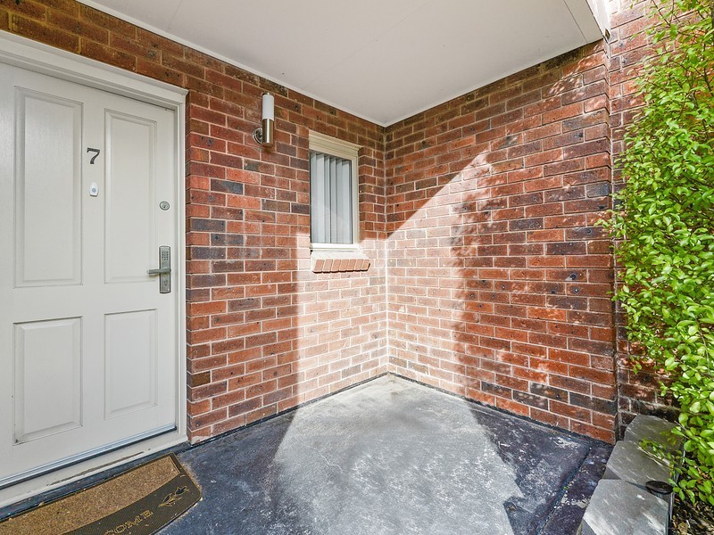 7/4 Nagle Place, Glenorchy TAS 7010