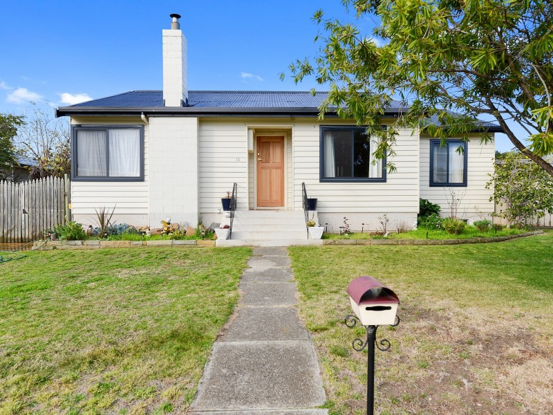 13 Bass Street, Warrane TAS 7018