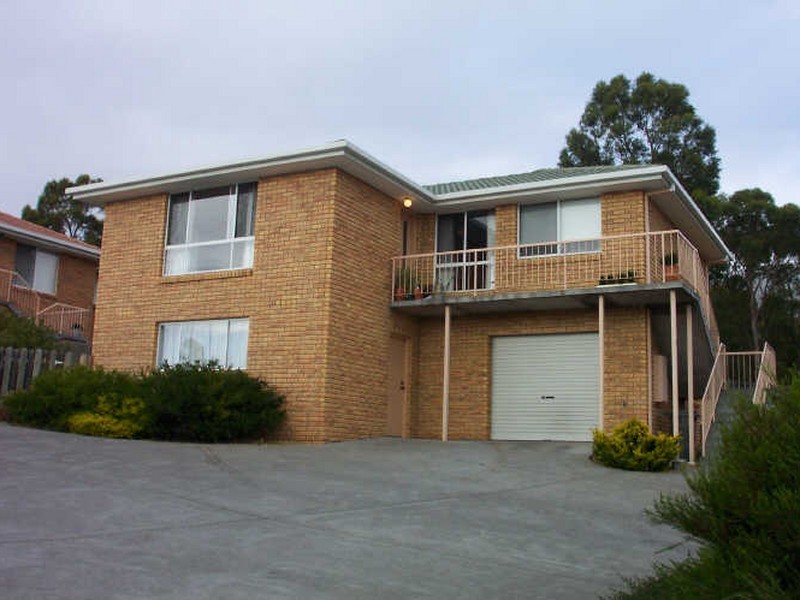 3/6 Peppo Court, Glenorchy TAS 7010