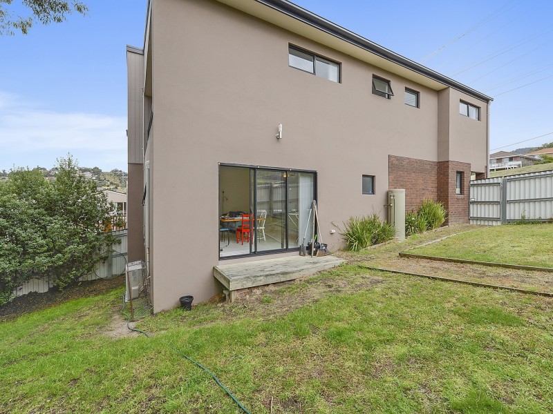 1/4 Nagle Place, Glenorchy TAS 7010