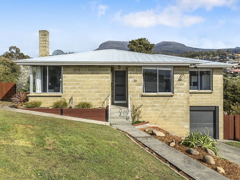 32 Milburn Place, Glenorchy TAS 7010