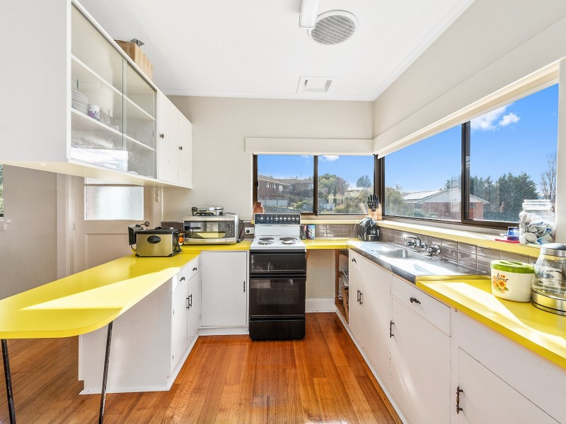 30 Hilton Road, Claremont TAS 7011