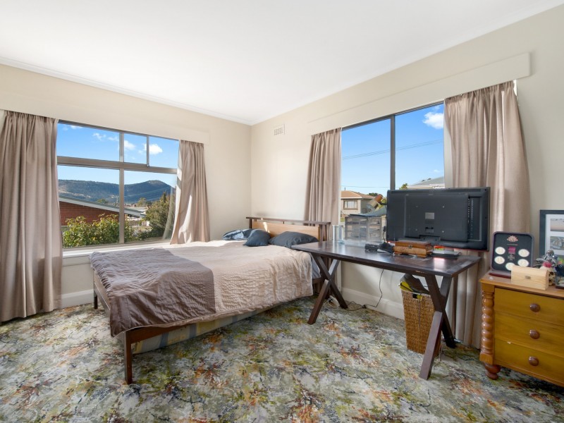 30 Hilton Road, Claremont TAS 7011