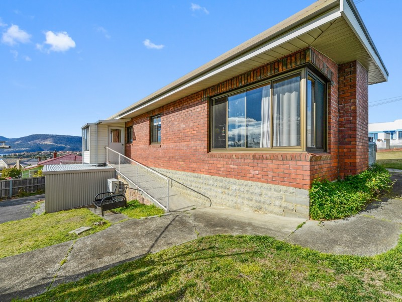 30 Hilton Road, Claremont TAS 7011