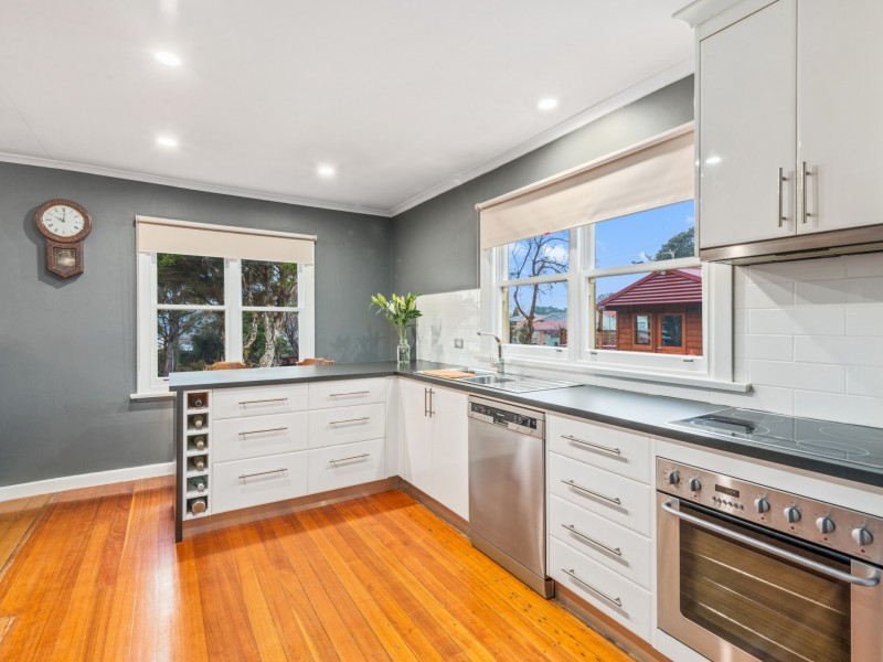1 Moreton Crescent, Claremont TAS 7011