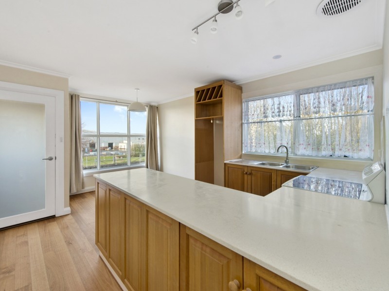 561A Main Road, Montrose TAS 7010