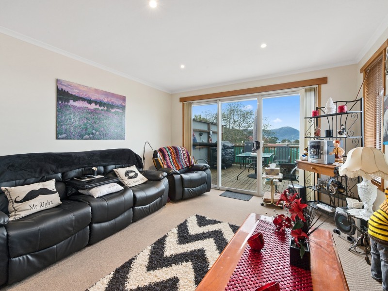 2 Kristen Court, Claremont TAS 7011