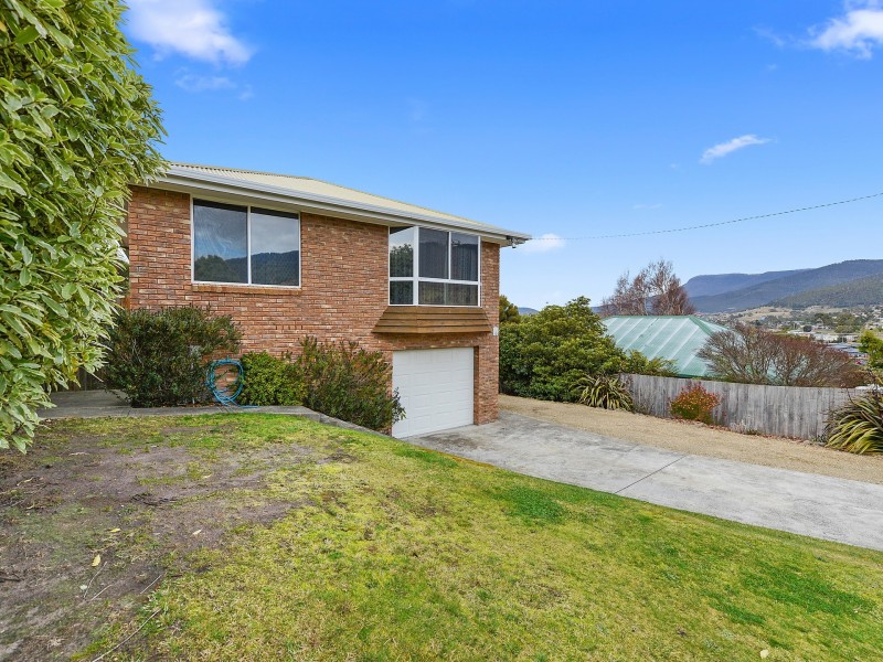 2 Kristen Court, Claremont TAS 7011