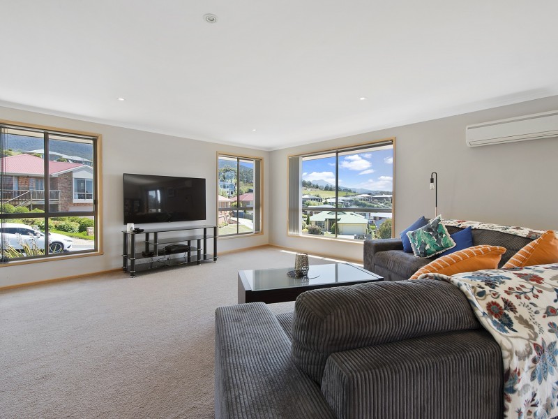1 Cash Court, Austins Ferry TAS 7011