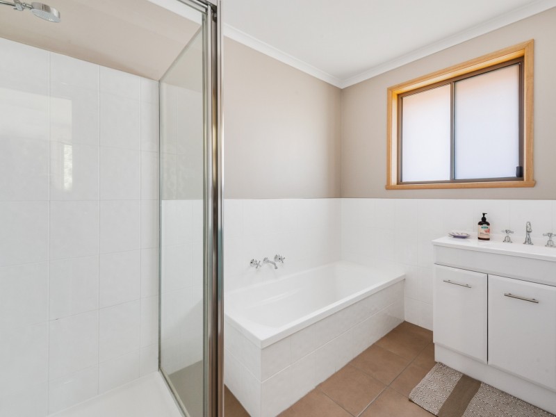 1 Cash Court, Austins Ferry TAS 7011