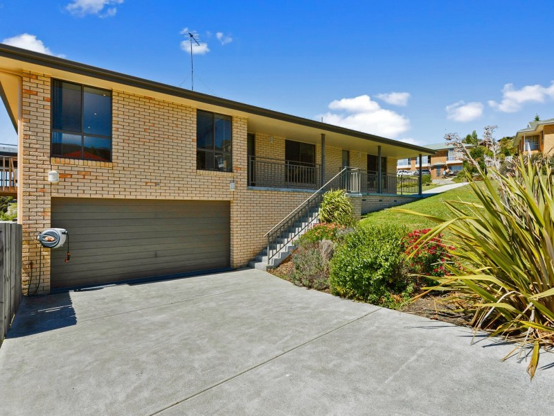 1 Cash Court, Austins Ferry TAS 7011