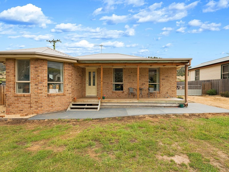 29 Swan Street, Bagdad TAS 7030