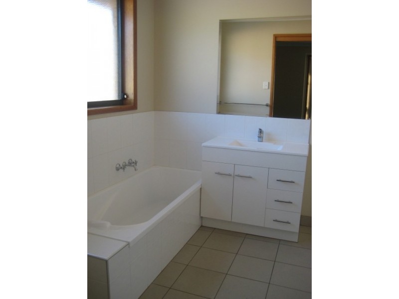 1/25 Baltonsborough Road, Austins Ferry TAS 7011