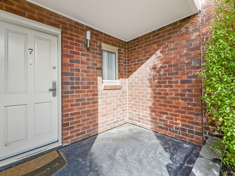 7/4 Nagle Place, Glenorchy TAS 7010