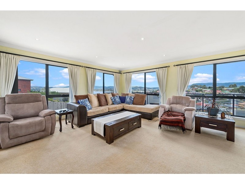12 Govett Rise, Austins Ferry TAS 7011