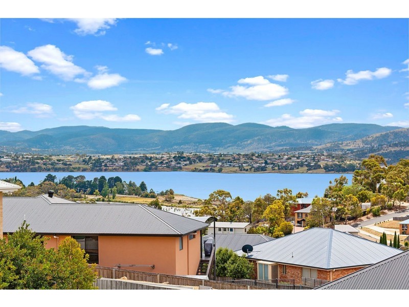 12 Govett Rise, Austins Ferry TAS 7011
