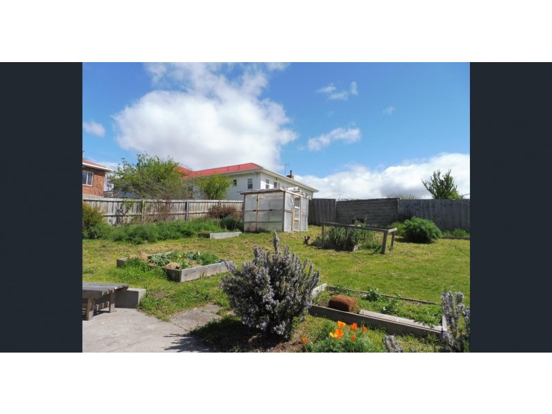 10 Hurlstone Crescent, Moonah TAS 7009