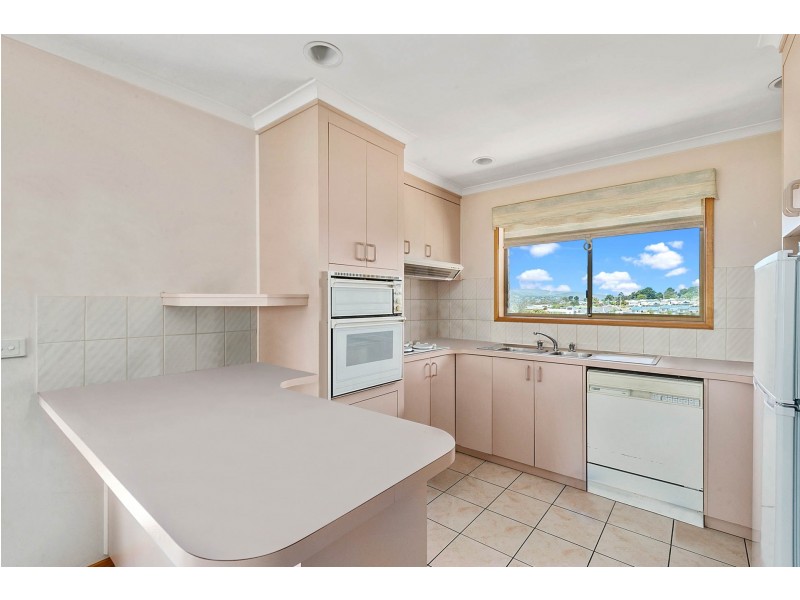 1 Pascoe Avenue, Claremont TAS 7011