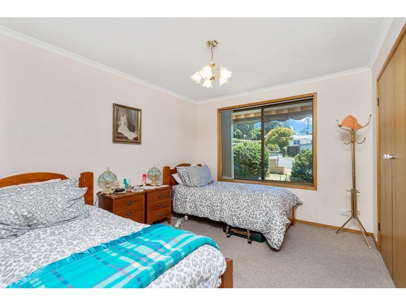 1 Pascoe Avenue, Claremont TAS 7011