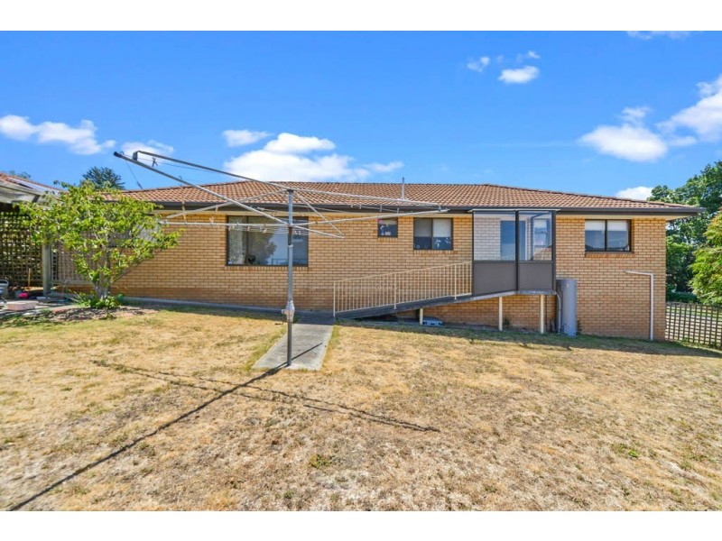 1 Pascoe Avenue, Claremont TAS 7011