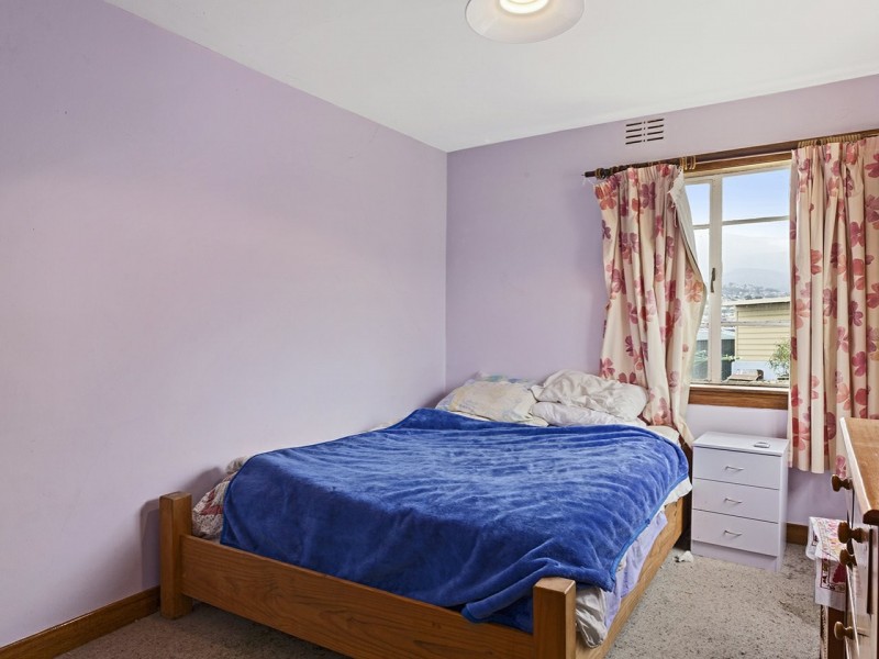 24 Arundel Street, Derwent Park TAS 7009