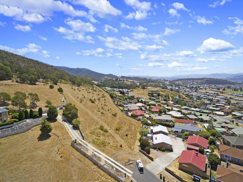 18 Lesdelle Street, Claremont TAS 7011