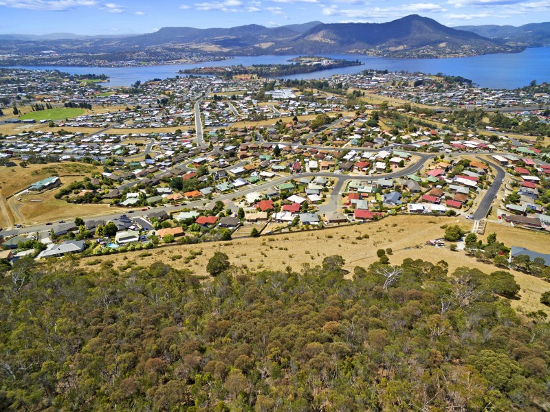 18 Lesdelle Street, Claremont TAS 7011