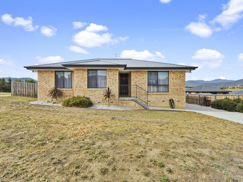 1 Barrob Street, Old Beach TAS 7017