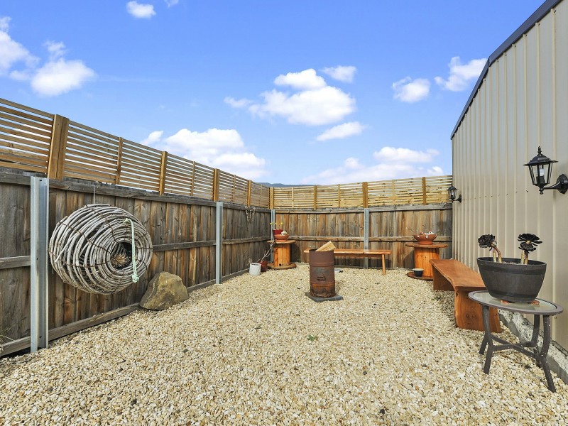 1 Barrob Street, Old Beach TAS 7017