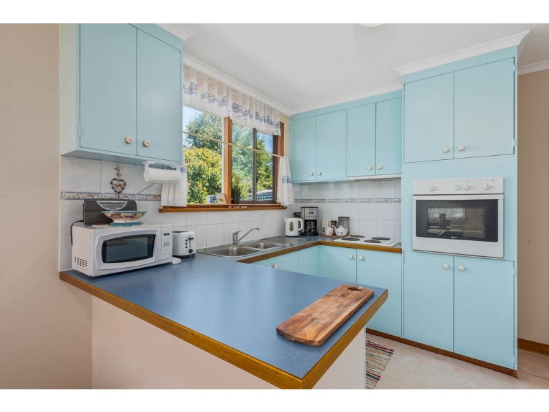 43 Hilton Road, Claremont TAS 7011