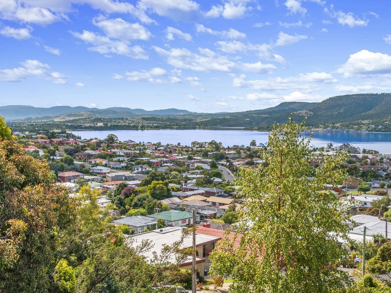 15 Fowler Street, Montrose TAS 7010