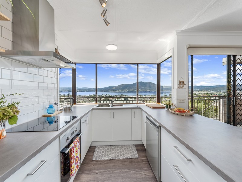 15 Fowler Street, Montrose TAS 7010