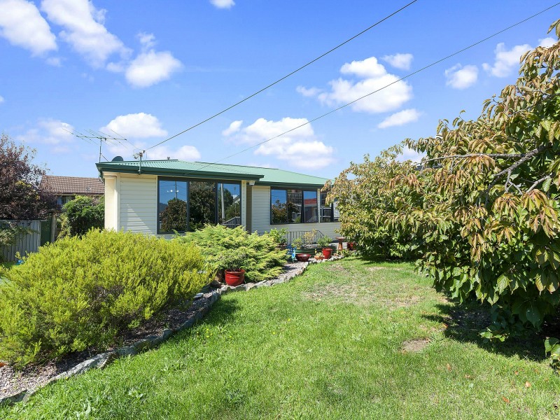 11 Eltham Place, Claremont TAS 7011