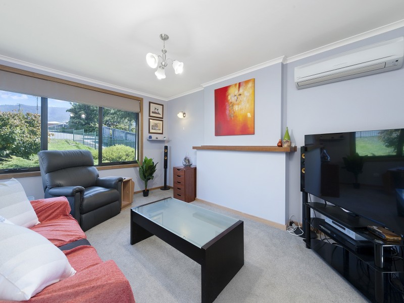 11 Eltham Place, Claremont TAS 7011