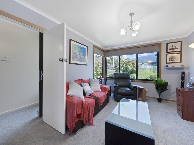 11 Eltham Place, Claremont TAS 7011