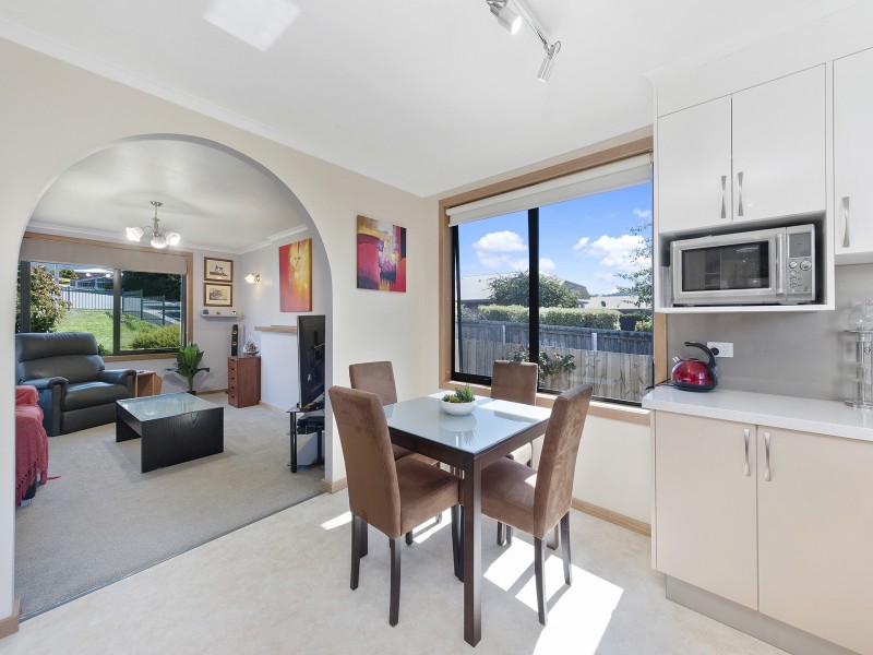 11 Eltham Place, Claremont TAS 7011