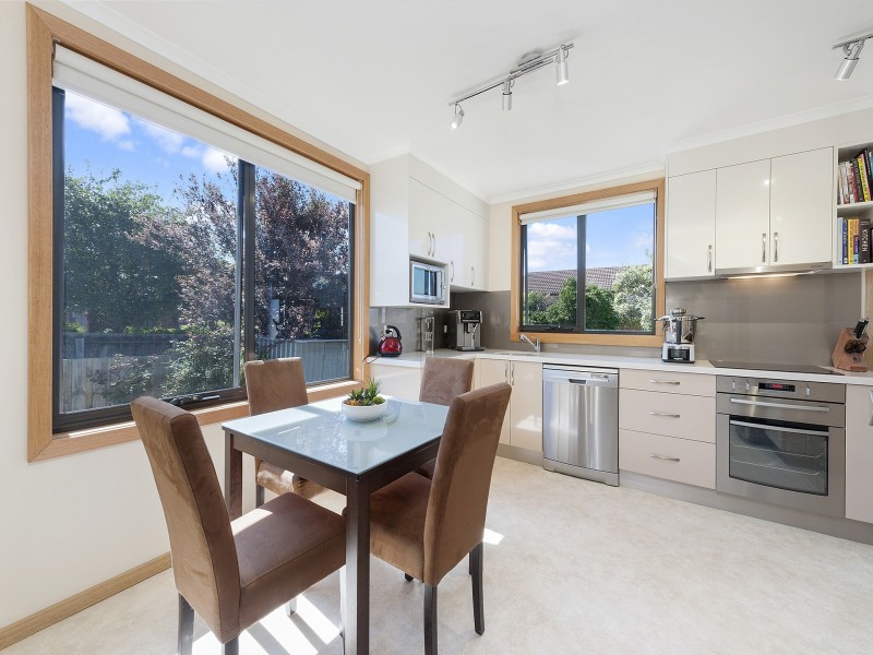 11 Eltham Place, Claremont TAS 7011