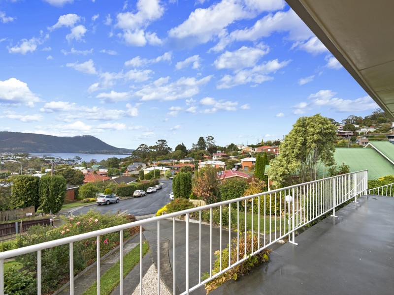5 Edwin Place, Austins Ferry TAS 7011