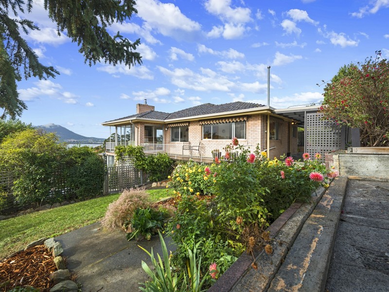 5 Edwin Place, Austins Ferry TAS 7011