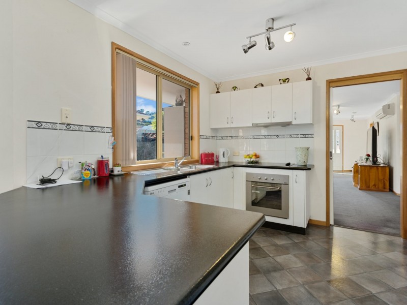 5 Henty Close, Old Beach TAS 7017