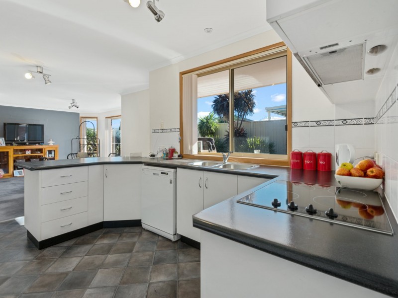 5 Henty Close, Old Beach TAS 7017