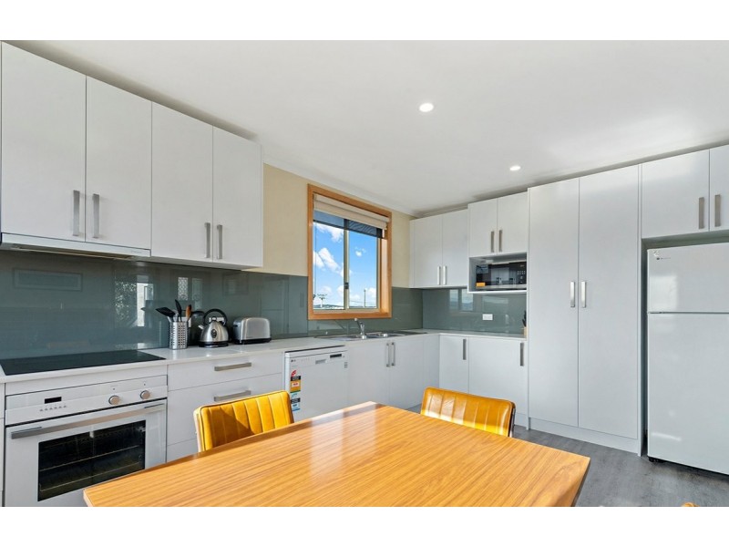 1 Centenary Crescent, Claremont TAS 7011