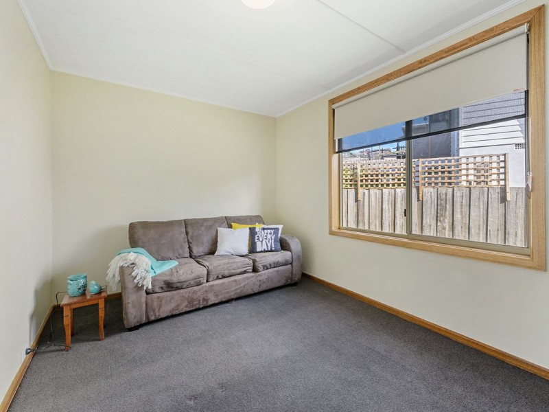 1 Centenary Crescent, Claremont TAS 7011