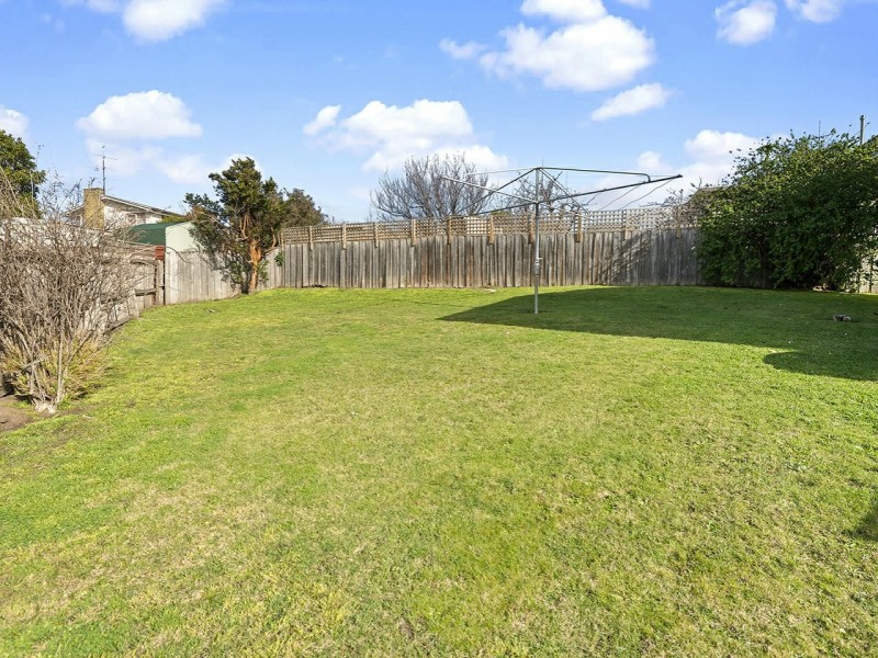 1 Centenary Crescent, Claremont TAS 7011